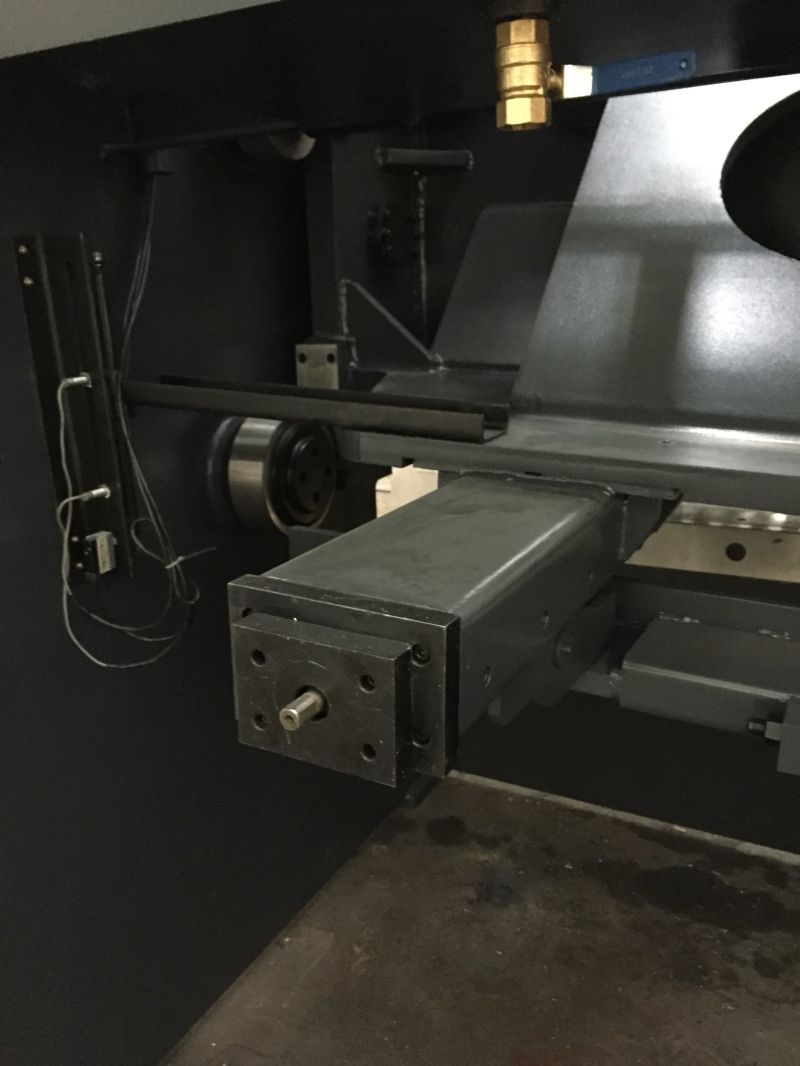 Гидравлическая гильотинная машина для резки мягкой стали 12 мм (QC11Y-12X3200)