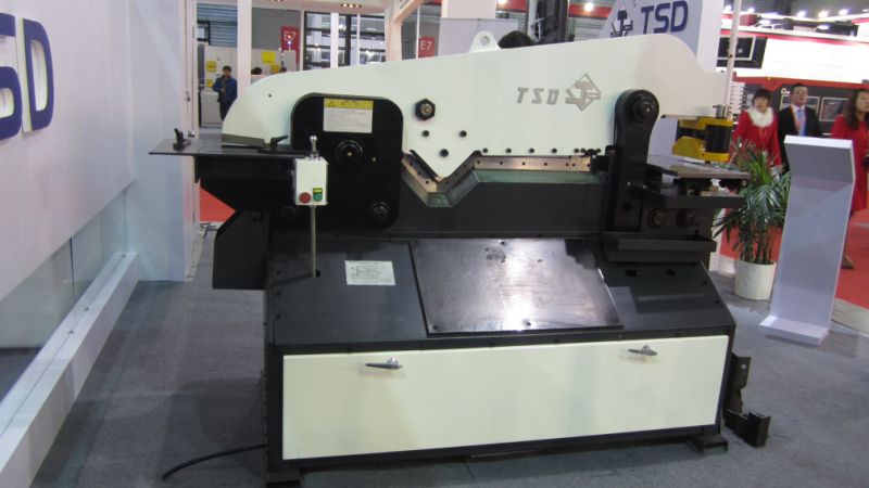 Штамповочная машина (Q34Y-110)