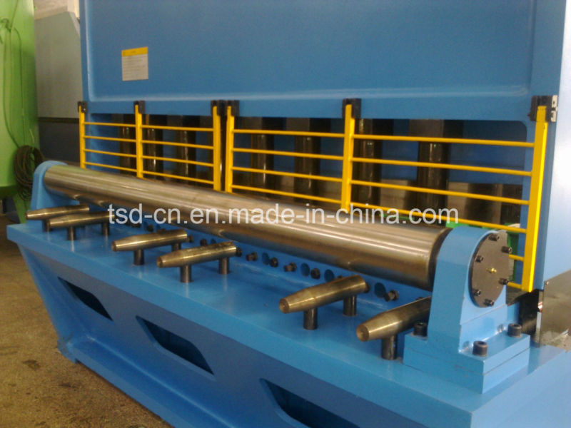 Машина для резки 32 мм стальной пластины (QC12Y-32 * 2500)