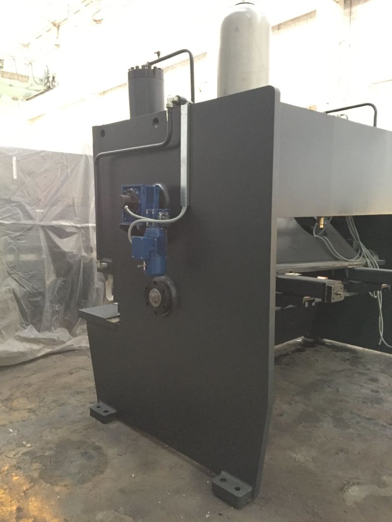 Гидравлическая гильотинная машина для резки мягкой стали 12 мм (QC11Y-12X3200)