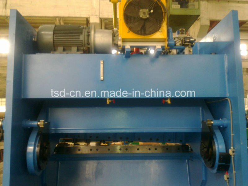 Машина для резки 32 мм стальной пластины (QC12Y-32 * 2500)