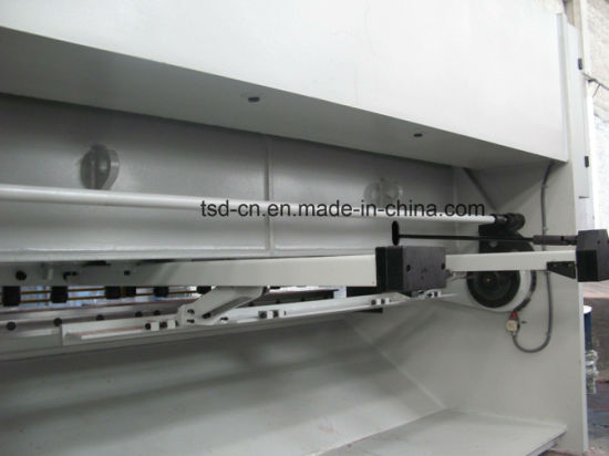 Гидравлическая машина для резки поворотных балок (QC12Y-16 * 2500)