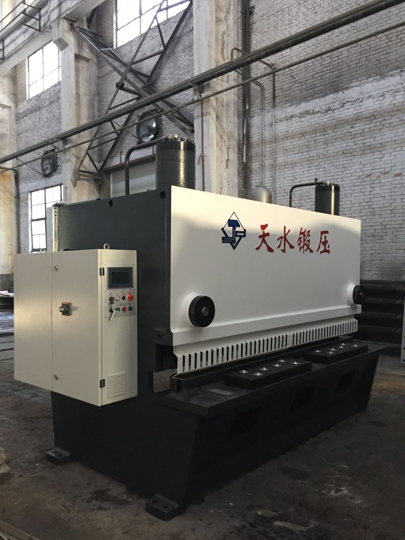 Гидравлическая гильотинная машина для резки мягкой стали 12 мм (QC11Y-12X3200)